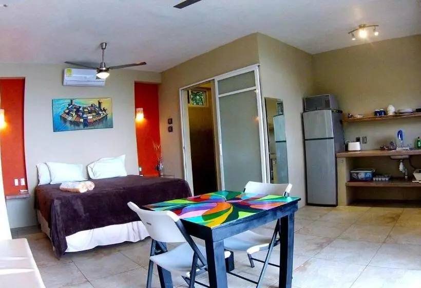 Majatalo Casablanca Guest House   Adults Only   Starlink Internet!