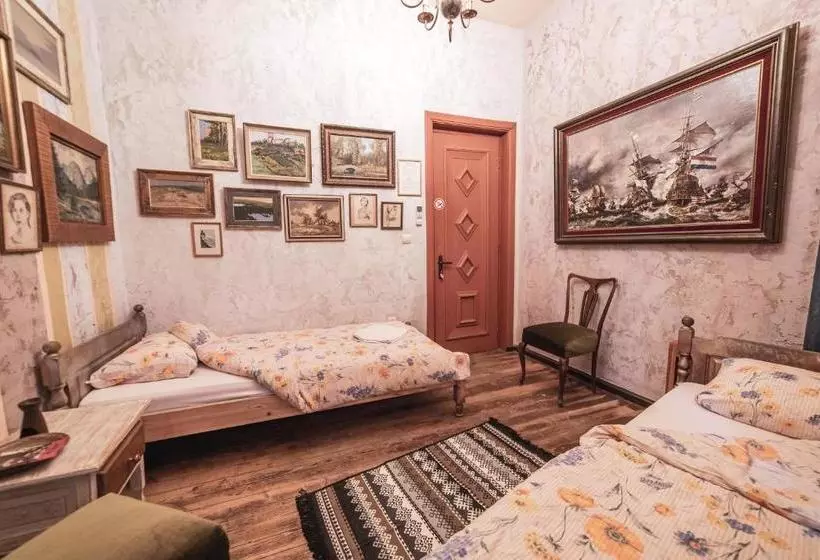 پانسیون Guest House Malkia Inter