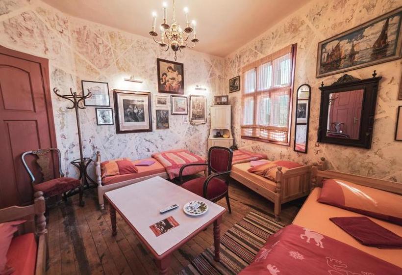 بنسيون Guest House Malkia Inter