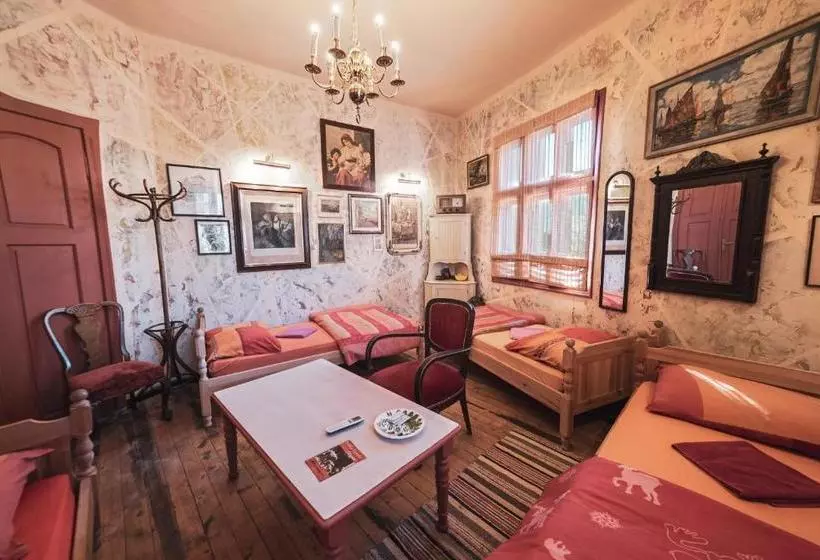 پانسیون Guest House Malkia Inter