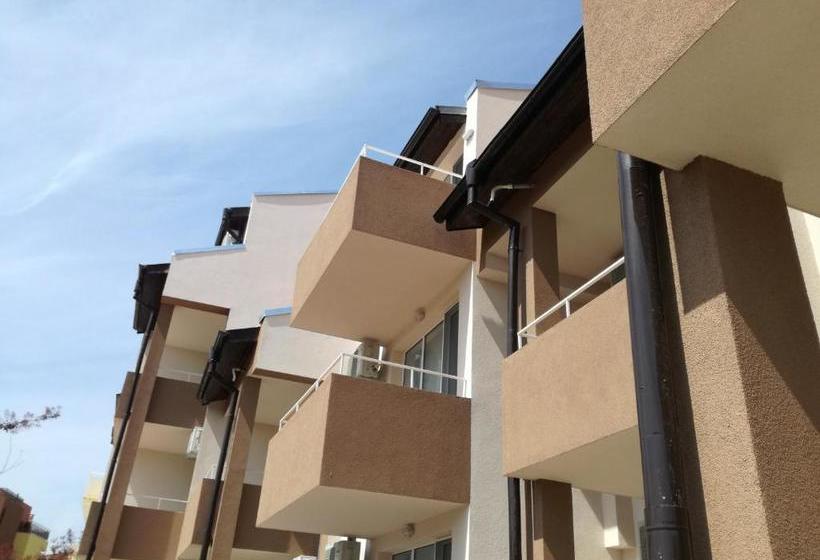 پانسیون Siana House