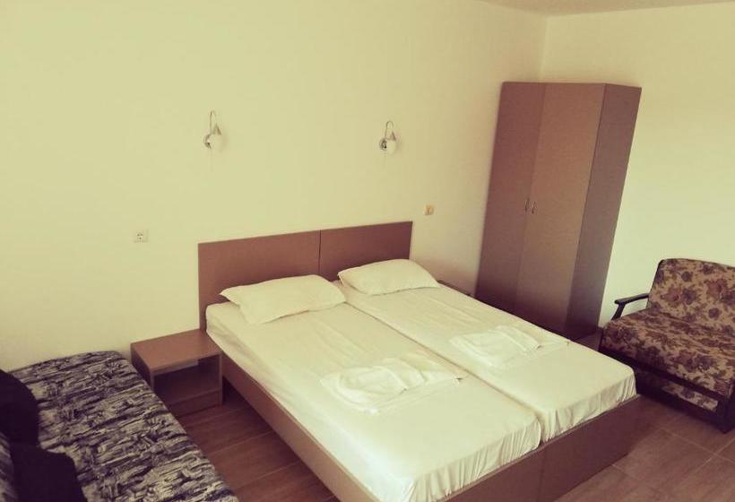 پانسیون Siana House