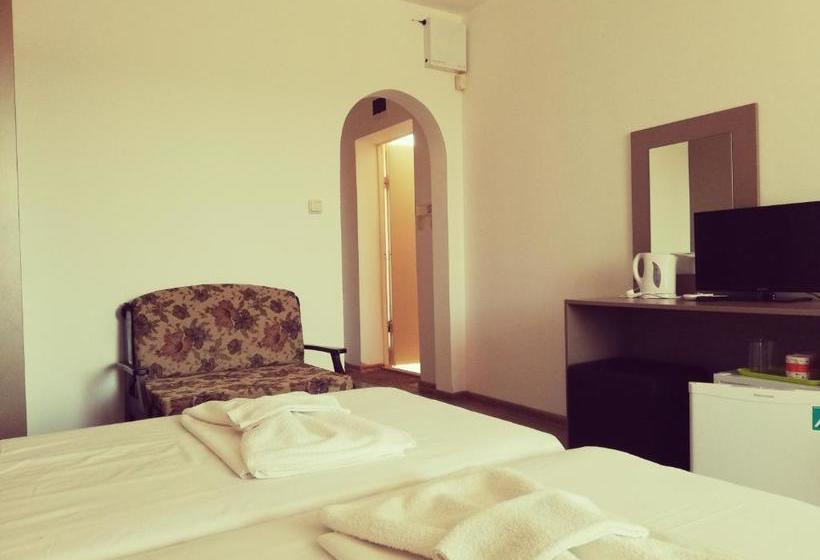 پانسیون Siana House