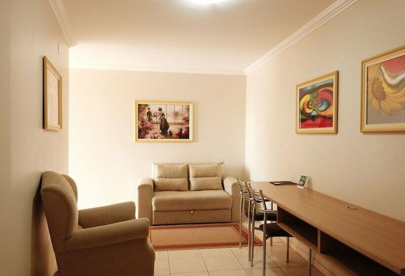 Center Hotel Cambará