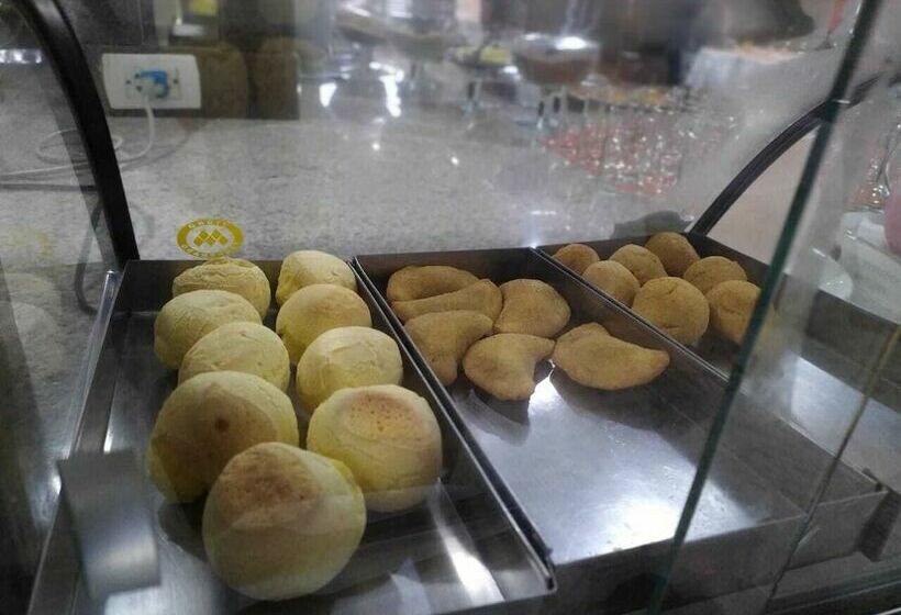 Center Hotel Cambará