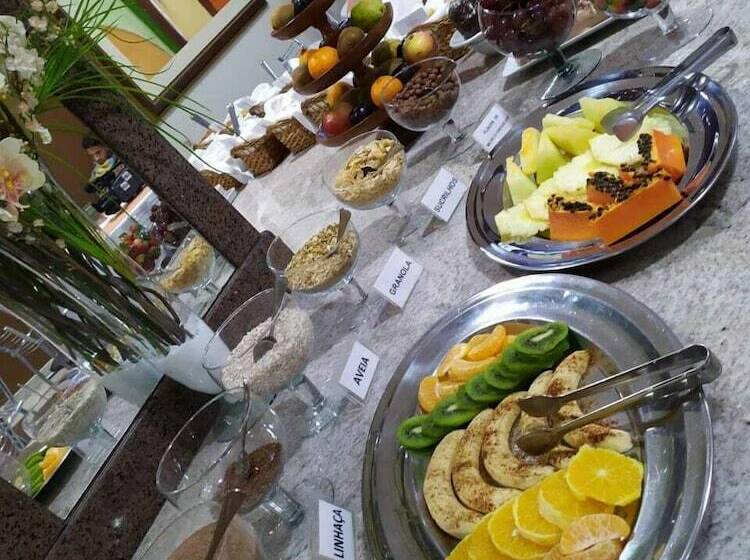 Center Hotel Cambará