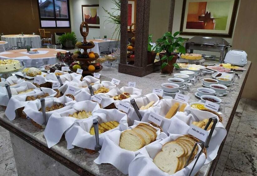 Center Hotel Cambará