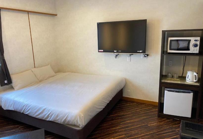 فندق Ginowan Crystal