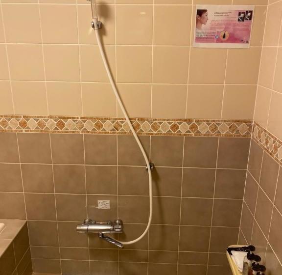 فندق Ginowan Crystal