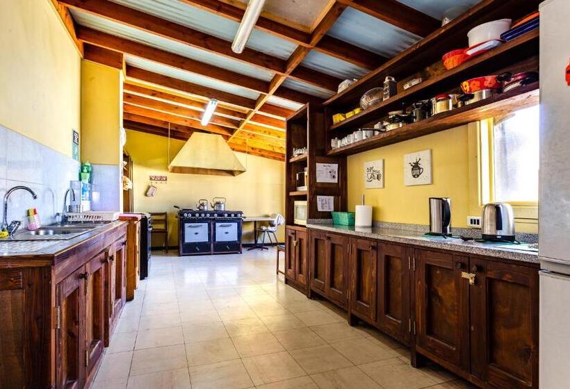 پانسیون Hostel Del Puerto