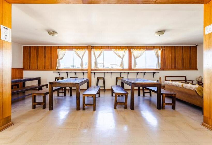 پانسیون Hostel Del Puerto