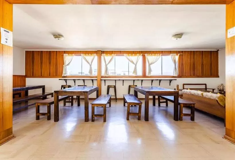 پانسیون Hostel Del Puerto