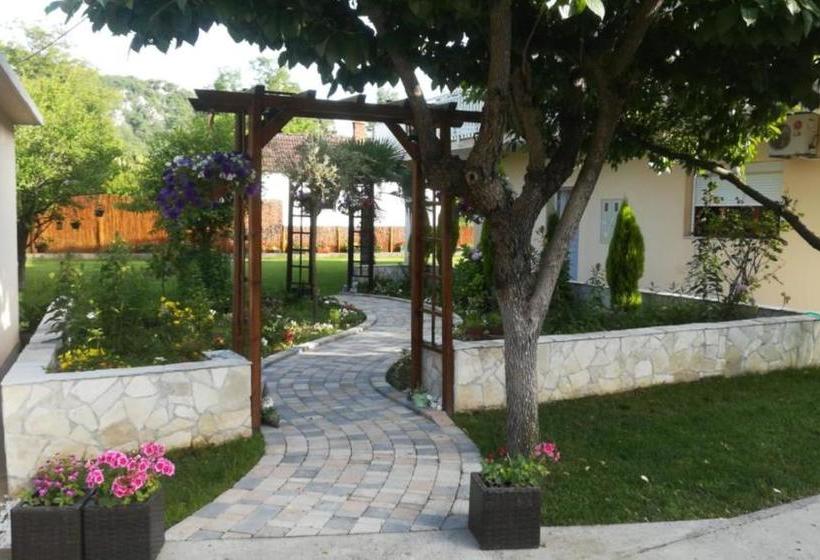 پانسیون Riverside Guesthouse