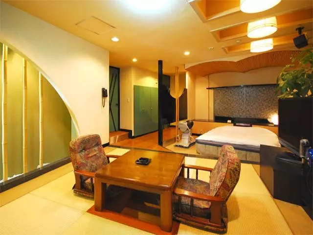Hotel Rr