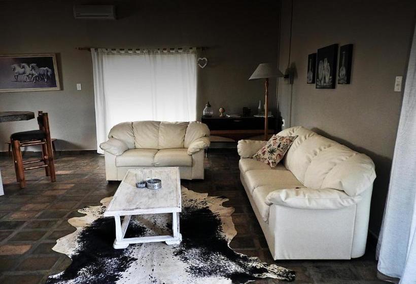 هتل Vastrap Guest Farm