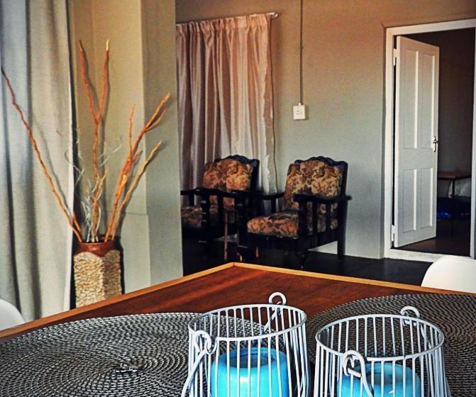 هتل Vastrap Guest Farm