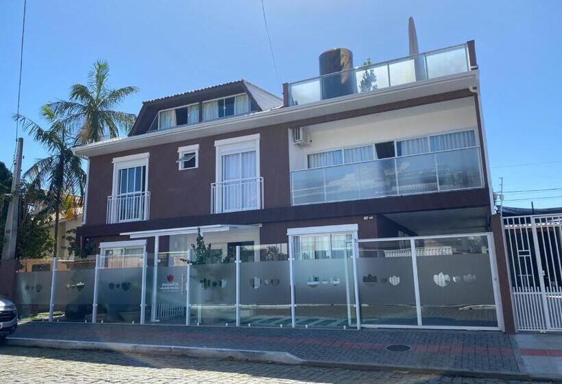 ペンション Bouganville Guest House Bc