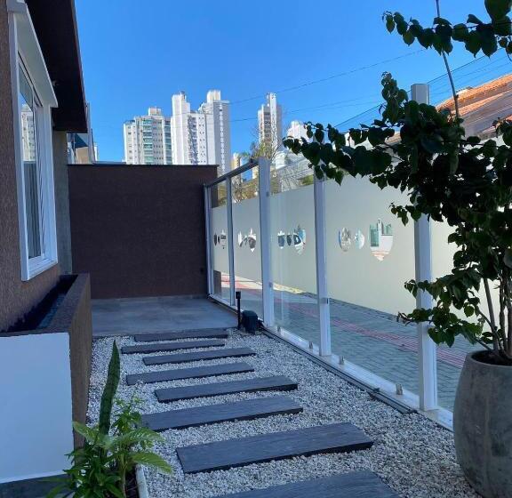 ペンション Bouganville Guest House Bc