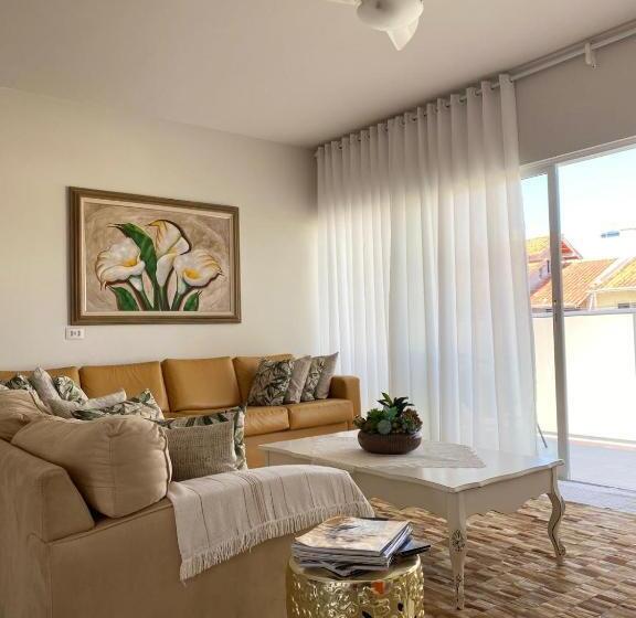 ペンション Bouganville Guest House Bc