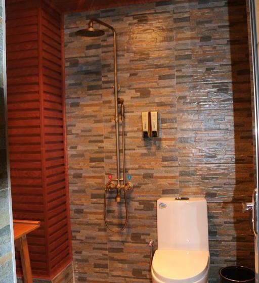 פנסיון Zangmei Inn