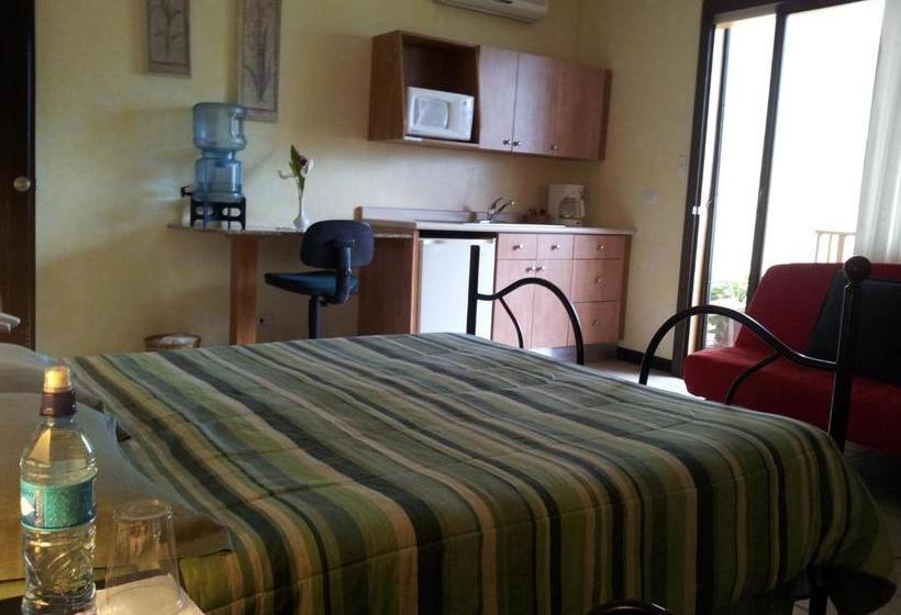 酒店 Las Cumbres B&b