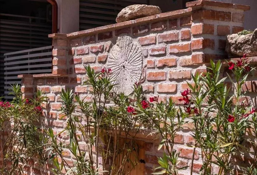 Majatalo Artelier Vama Veche