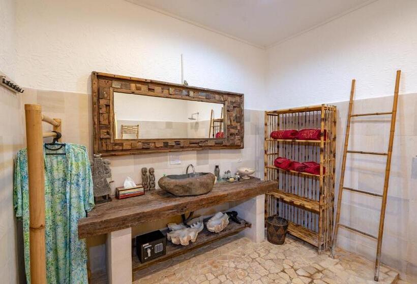 פנסיון Villa Pasir