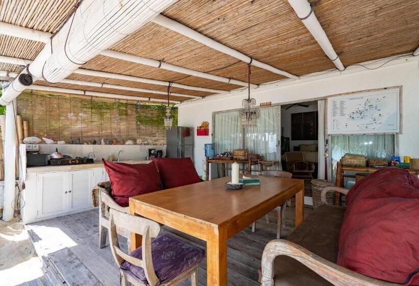 פנסיון Villa Pasir