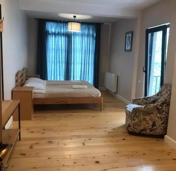هاستل Boutique Hotel Mestia