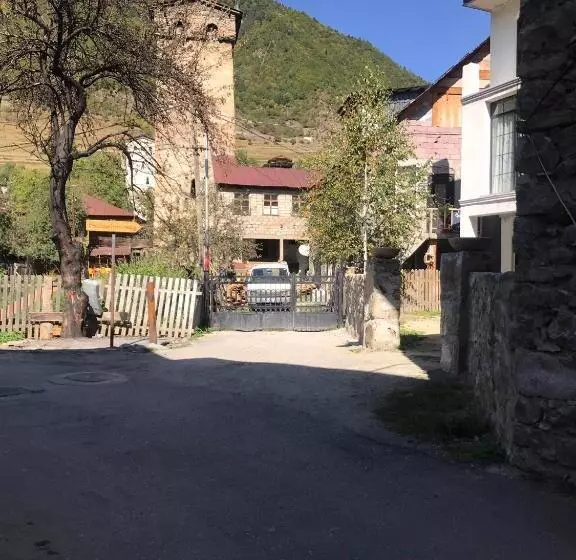 هاستل Boutique Hotel Mestia
