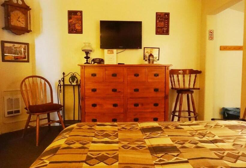 הוסטל Itty Bitty Inn