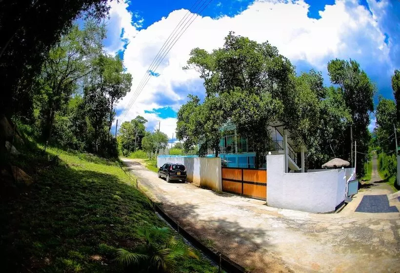 Hotelli Nelinsa Kandy