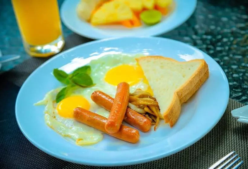 Hotelli Nelinsa Kandy