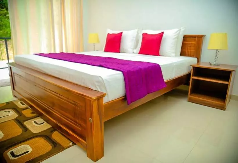 Hotelli Nelinsa Kandy