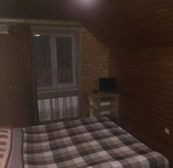 Majatalo сонячні карпати