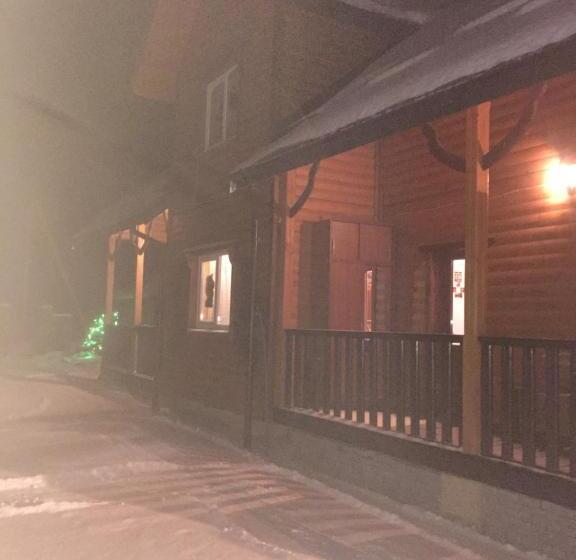 پانسیون сонячні карпати