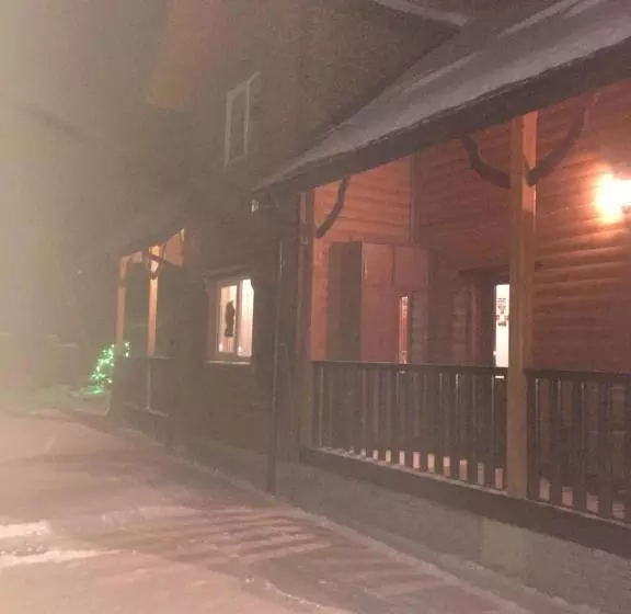 Majatalo сонячні карпати