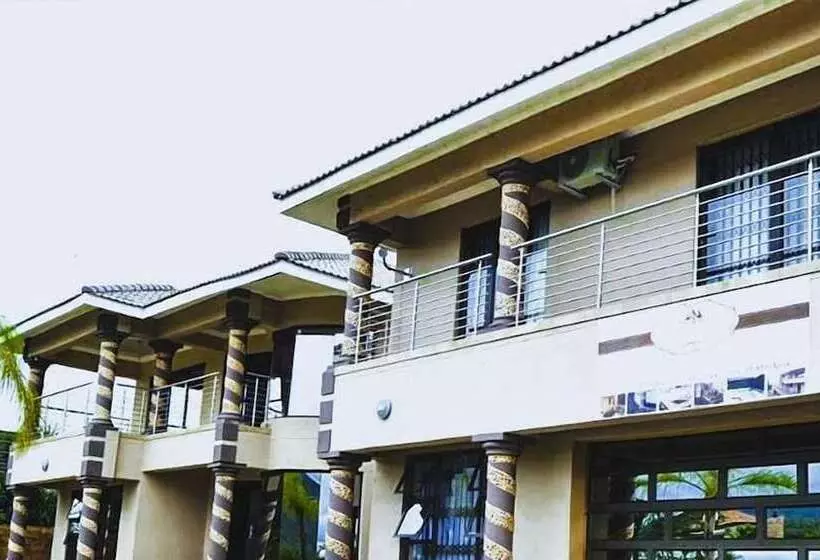 Majatalo Cliffords Lodge & Spa