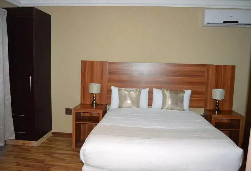 Majatalo Cliffords Lodge & Spa