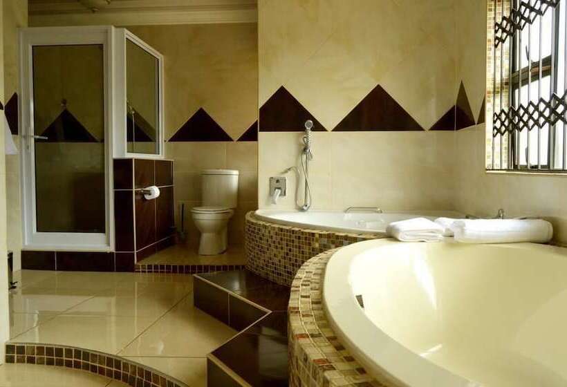 Пансион Cliffords Lodge & Spa