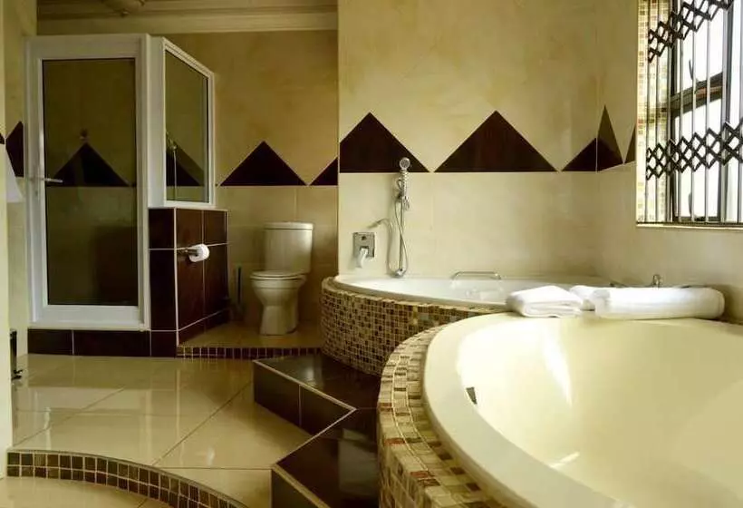 Majatalo Cliffords Lodge & Spa