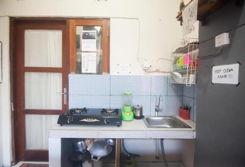 פנסיון Putra Dadi Guest House