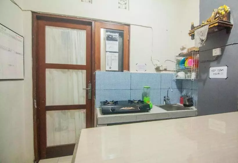 پانسیون Putra Dadi Guest House