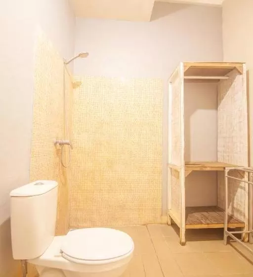 پانسیون Putra Dadi Guest House
