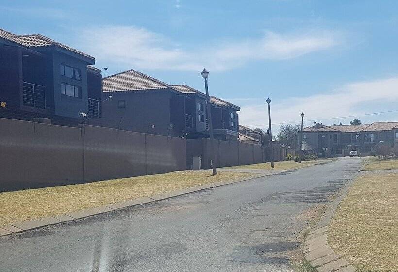 ペンション Sunflower Guesthouse & Spa