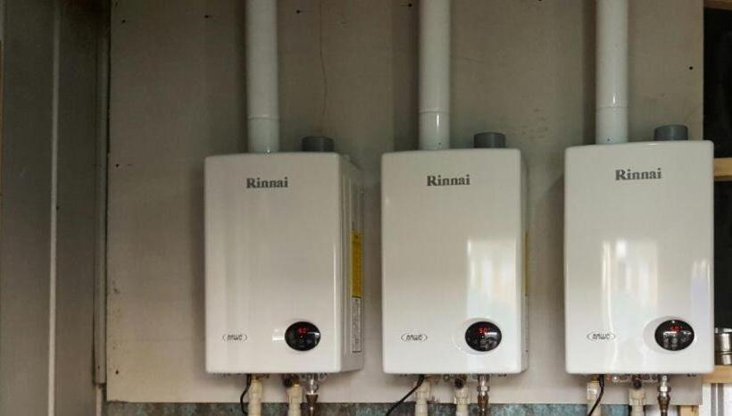 پانسیون Hostal Costa Azul