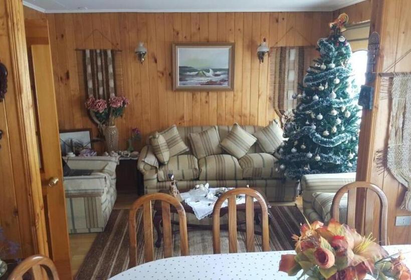 پانسیون Hostal Costa Azul