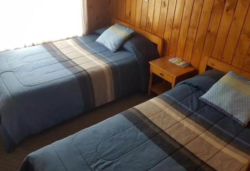 پانسیون Hostal Costa Azul