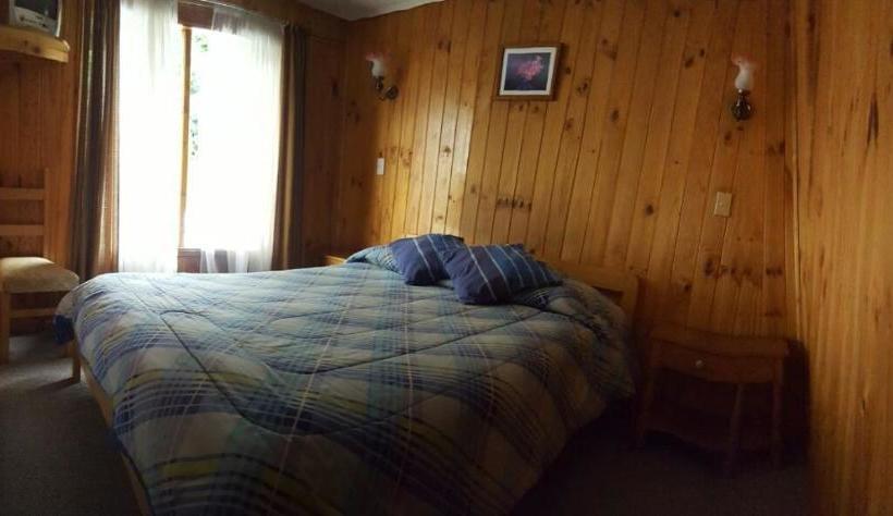 پانسیون Hostal Costa Azul