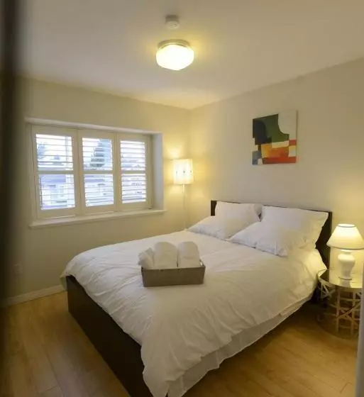 ペンション Marpole Guest House